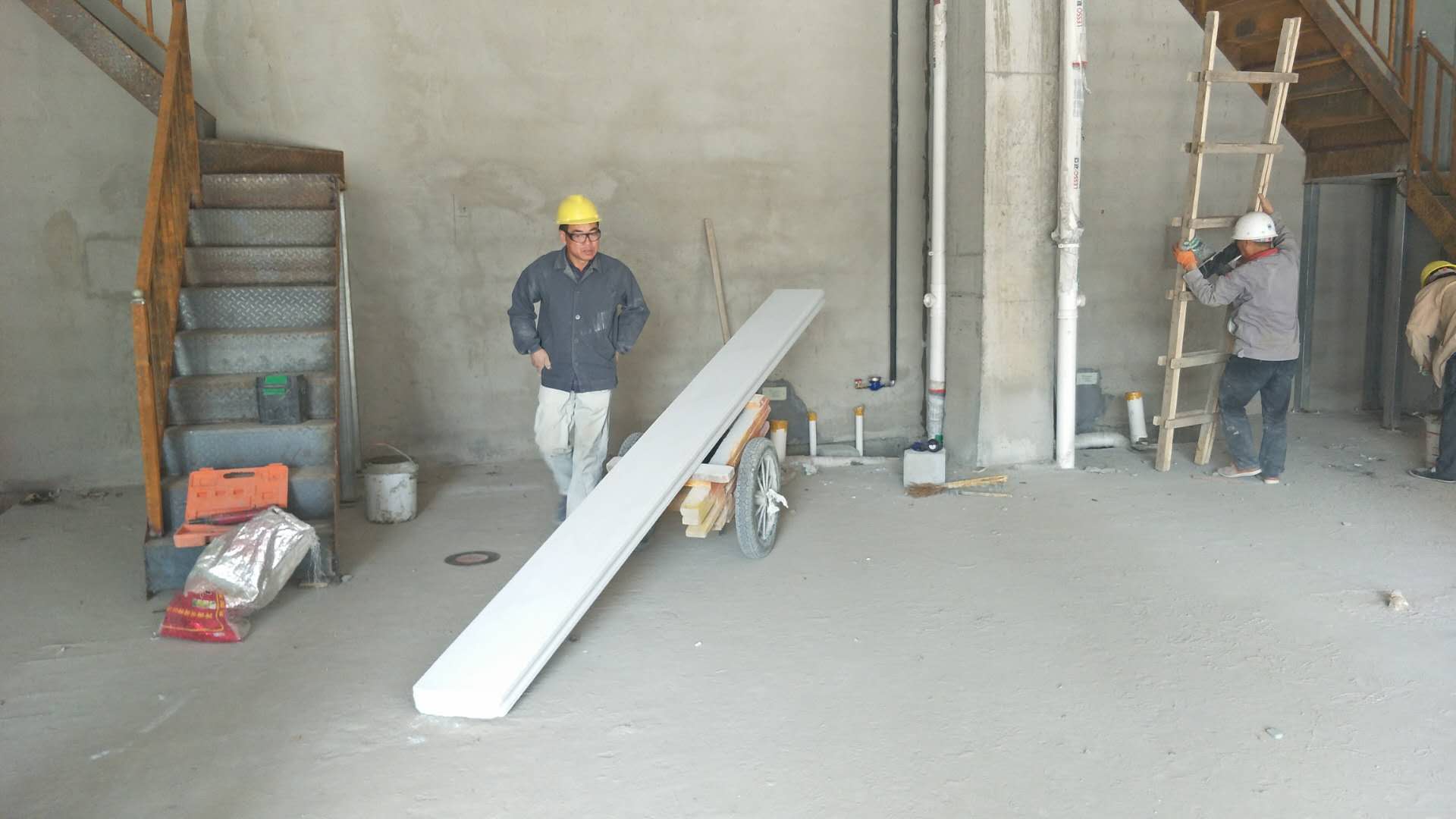 蒸壓輕質(zhì)加氣混凝土板安裝價(jià)格多少錢一平方